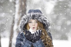 Zabiegi kosmetyczne, które warto wykonać zimą